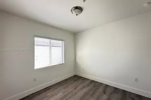 11272 SW 187th St, Miami, FL 33157 - Photo 9