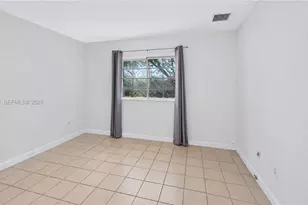 2741 NE 4th St, Homestead, FL 33033 - Photo 15