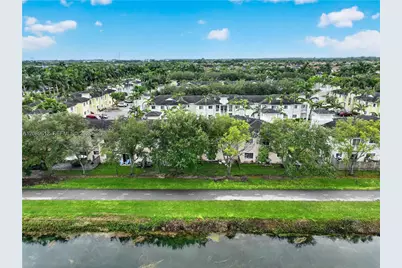 2741 NE 4th St #202, Homestead, FL 33033 - Photo 27