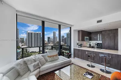88 SW 7th St #1812, Miami, FL 33130 - Photo 13