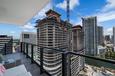 88 SW 7th St #1812, Miami, FL 33130 - Photo 29