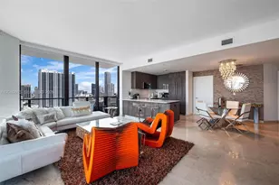 88 SW 7th St, Miami, FL 33130 - Photo 1