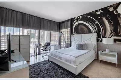 88 SW 7th St #1812, Miami, FL 33130 - Photo 23