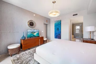 88 SW 7th St #1812, Miami, FL 33130 - Photo 11