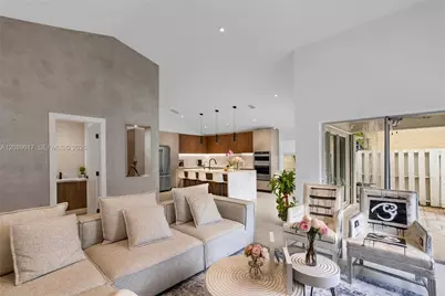1315 Bayview Cir, Weston, FL 33326 - Photo 19