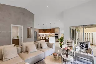 1315 Bayview Cir, Weston, FL 33326 - Photo 19