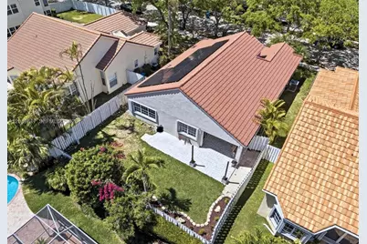 1315 Bayview Cir, Weston, FL 33326 - Photo 7