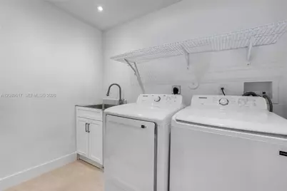 1315 Bayview Cir, Weston, FL 33326 - Photo 39