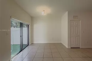 10629 W 32nd Ln, Hialeah, FL 33018 - Photo 11