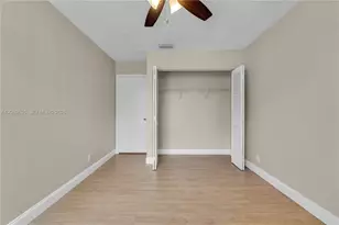8291 SW 44th Pl, Davie, FL 33328 - Photo 25