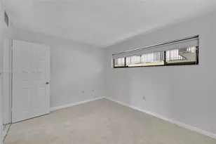 650 NE 149th St, Miami, FL 33161 - Photo 9