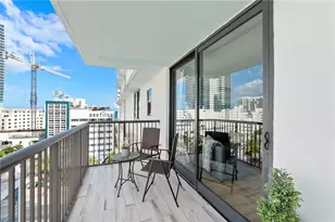 1800 Collins Ave, Miami Beach, FL 33139 - Photo 13