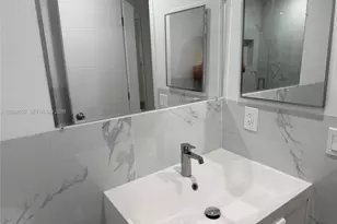 926 Michigan Ave, Miami Beach, FL 33139 - Photo 9