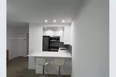 926 Michigan Ave #12, Miami Beach, FL 33139 - Photo 1