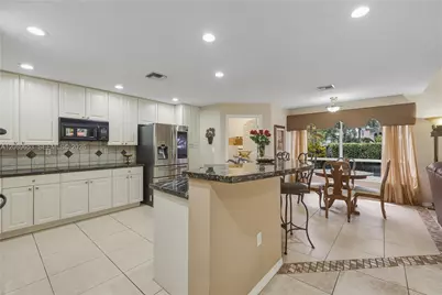 13875 NW 20th St, Pembroke Pines, FL 33028 - Photo 15