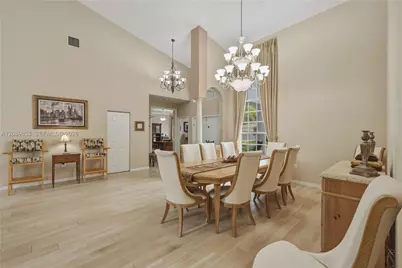 13875 NW 20th St, Pembroke Pines, FL 33028 - Photo 9