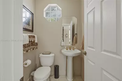 13875 NW 20th St, Pembroke Pines, FL 33028 - Photo 27