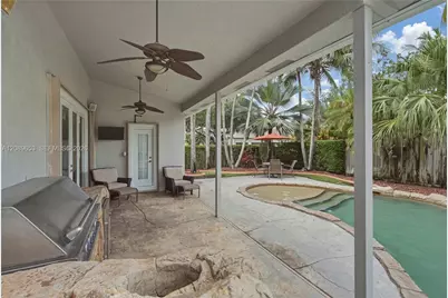 13875 NW 20th St, Pembroke Pines, FL 33028 - Photo 37