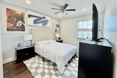 811 NW 155th Ter, Pembroke Pines, FL 33028 - Photo 23