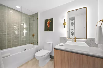 159 NE 6th St #3901, Miami, FL 33132 - Photo 7