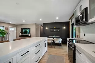 508 NE 28th Dr, Wilton Manors, FL 33334 - Photo 11