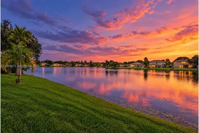 12922 NW 20th St, Pembroke Pines, FL 33028 - Photo 3
