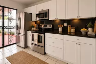 2775 W 62nd Pl, Hialeah, FL 33016 - Photo 17