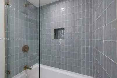 159 NE 6th St #3206, Miami, FL 33132 - Photo 37