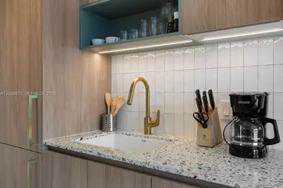 159 NE 6th St #3206, Miami, FL 33132 - Photo 7