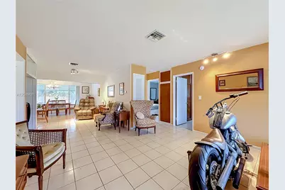 4220 NE 4th Ter, Deerfield Beach, FL 33064 - Photo 11