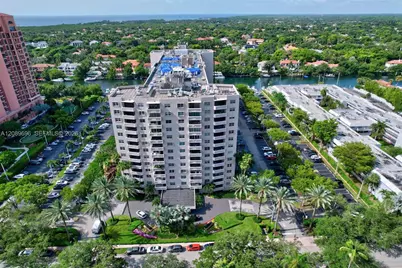 90 Edgewater Dr #327, Coral Gables, FL 33133 - Photo 37