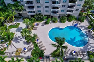 90 Edgewater Dr, Coral Gables, FL 33133 - Photo 47