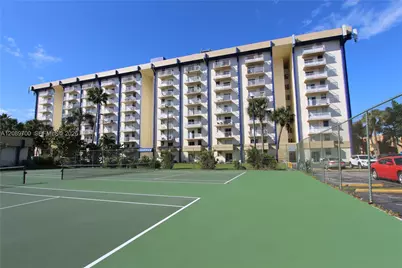 4550 NW 9th St #808E, Miami, FL 33126 - Photo 29