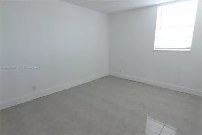 4550 NW 9th St #808E, Miami, FL 33126 - Photo 15
