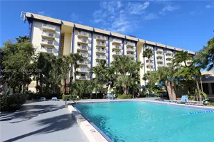 4550 NW 9th St, Miami, FL 33126 - Photo 27