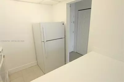 4550 NW 9th St #808E, Miami, FL 33126 - Photo 7