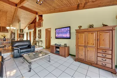 2321 Poinsetta Ct, Pembroke Pines, FL 33026 - Photo 13