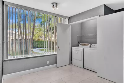 2820 N Oakland Forest Dr #104, Oakland Park, FL 33309 - Photo 15