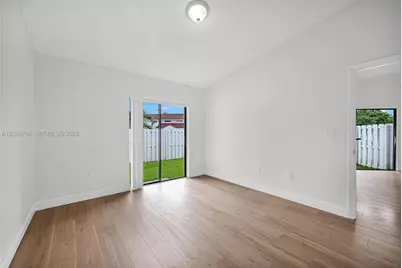 2414 San Remo Cir, Homestead, FL 33035 - Photo 23