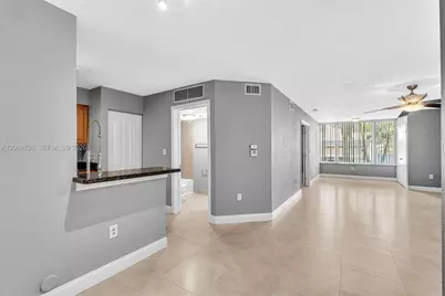 2820 N Oakland Forest Dr #102, Oakland Park, FL 33309 - Photo 13