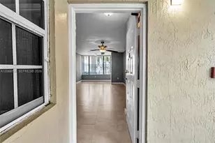 2820 N Oakland Forest Dr, Oakland Park, FL 33309 - Photo 31