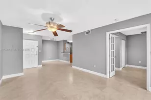 2820 N Oakland Forest Dr, Oakland Park, FL 33309 - Photo 17