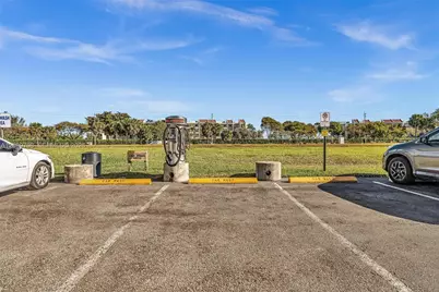 2820 N Oakland Forest Dr #102, Oakland Park, FL 33309 - Photo 37