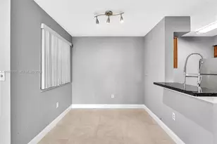 2820 N Oakland Forest Dr, Oakland Park, FL 33309 - Photo 11