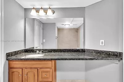 2820 N Oakland Forest Dr #102, Oakland Park, FL 33309 - Photo 29