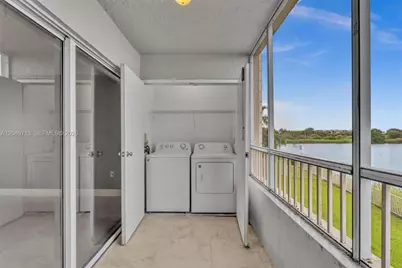 2811 N Oakland Forest Dr #205, Oakland Park, FL 33309 - Photo 5