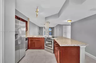 118 Lake Emerald Dr, Oakland Park, FL 33309 - Photo 5