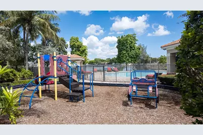 1042 NW 33rd Mnr #1042, Pompano Beach, FL 33064 - Photo 31
