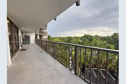 5781 Biscayne Blvd #503, Miami, FL 33137 - Photo 19