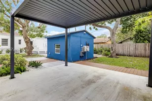 345 NW 44th St, Miami, FL 33127 - Photo 21